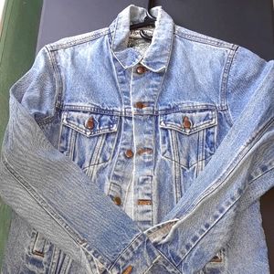 Blue Jean Jacket button down with pockets